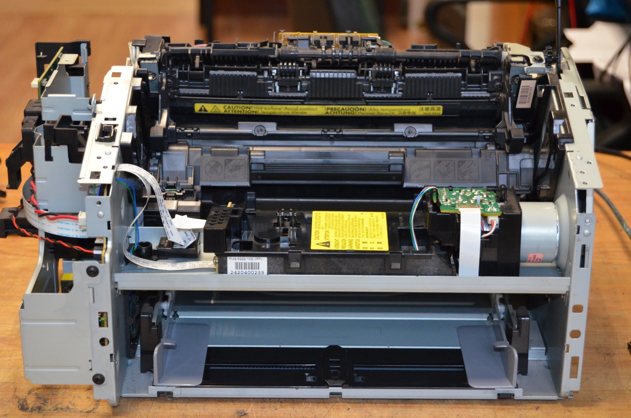 разобранный принтер HP Laser Jet Pro M125ra